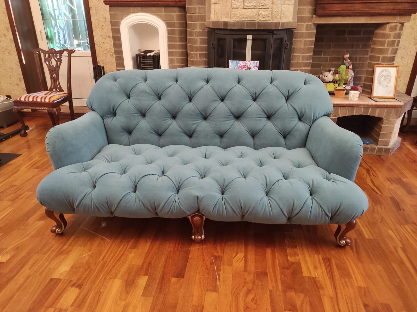 Перетяжка дивана. Пионерская